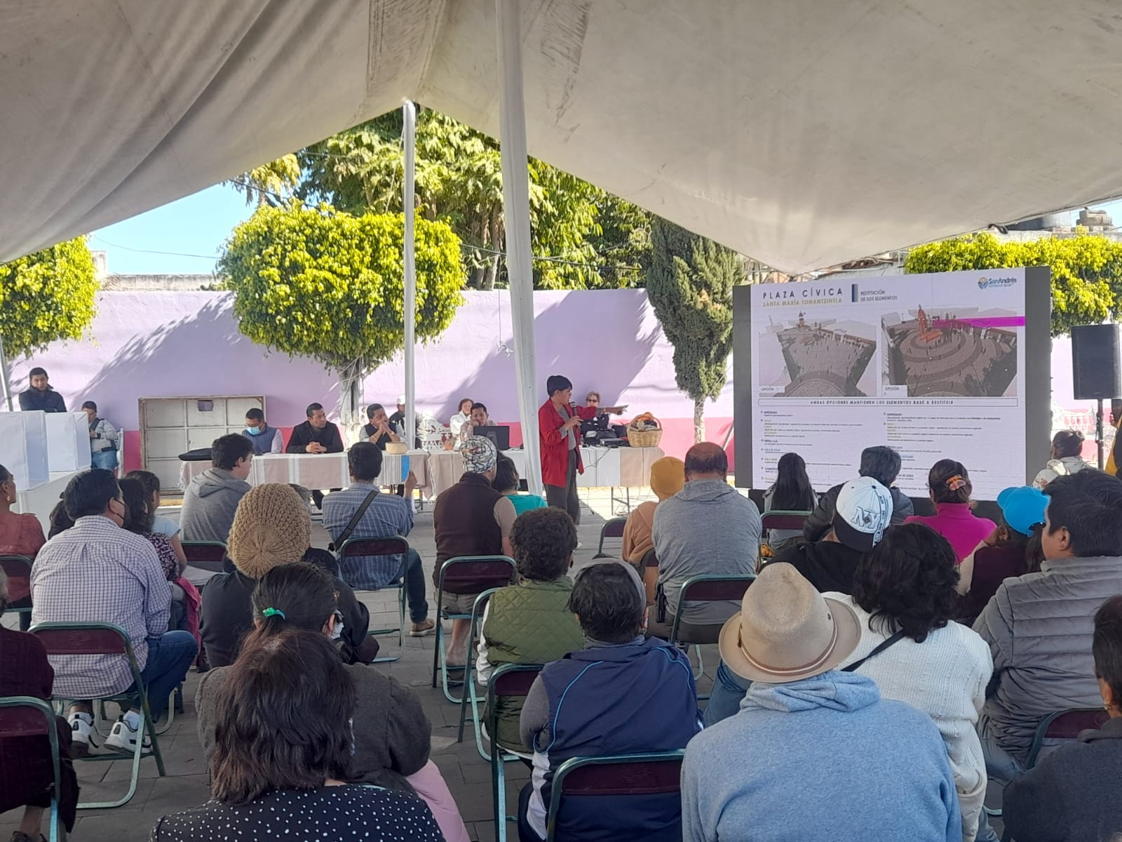 La lucha por la reconstrucción de la plaza: la irreflexión gana en Tonantzintla / María Bretón De la Fuente