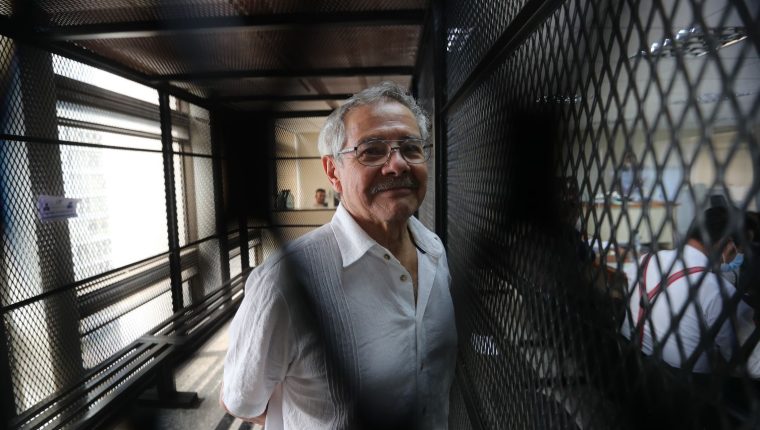 Contra las calumnias en su contra, César Montes se defiende desde la cárcel
