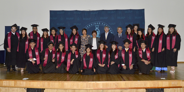 Calidad educativa de la BUAP egresa estudiantes exitosos