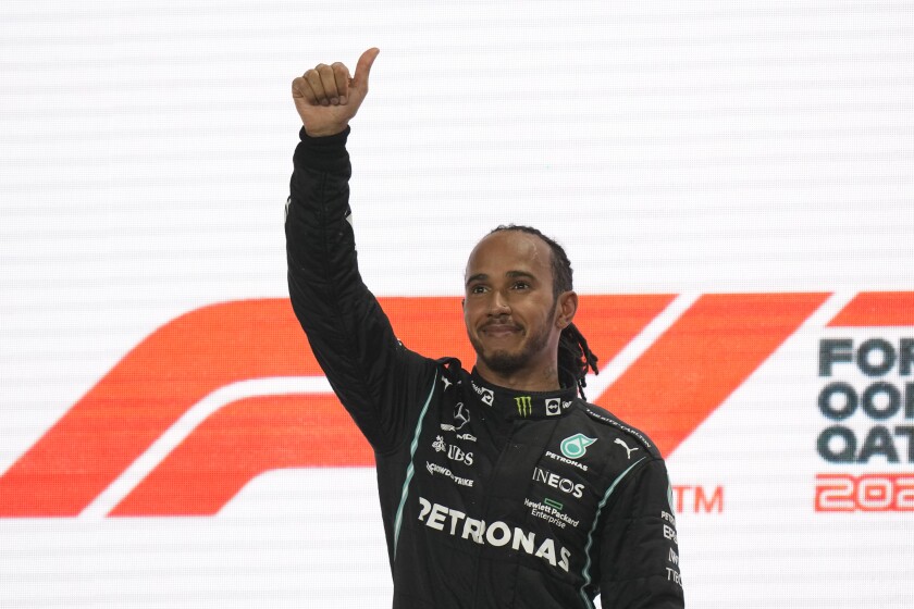 Gana Hamilton y aprieta como nunca la lucha por el campeonato