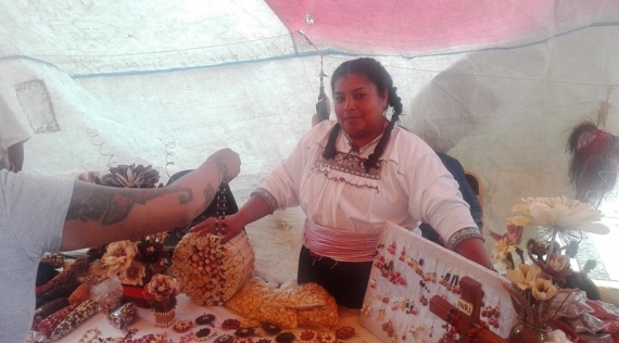 Día Nacional del Maíz: Por San Juan Ixtenco y su arcoíris de maíz México tiene remedio