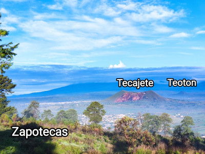 Trilogía de los cerros Zapotecas, Tecajete y Teoton  / Porfirio Tepox Cuatlayotl