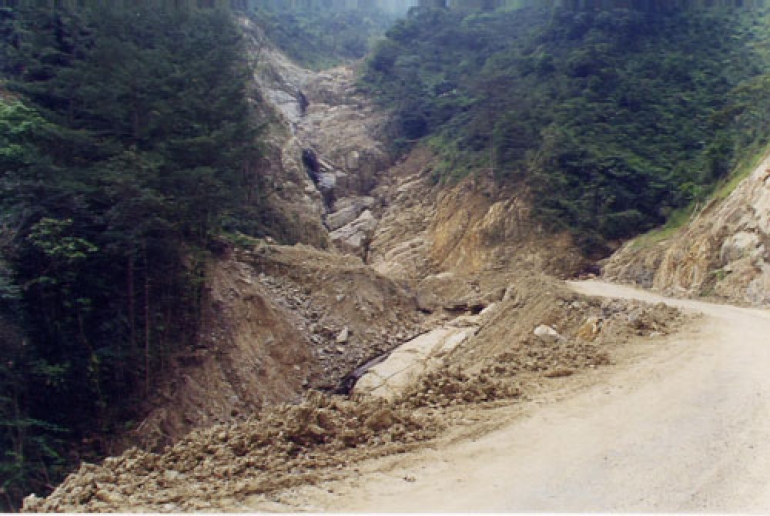 Octubre de 1999 en la Sierra Norte de Puebla: la BUAP y la memoria gráfica de una catástrofe