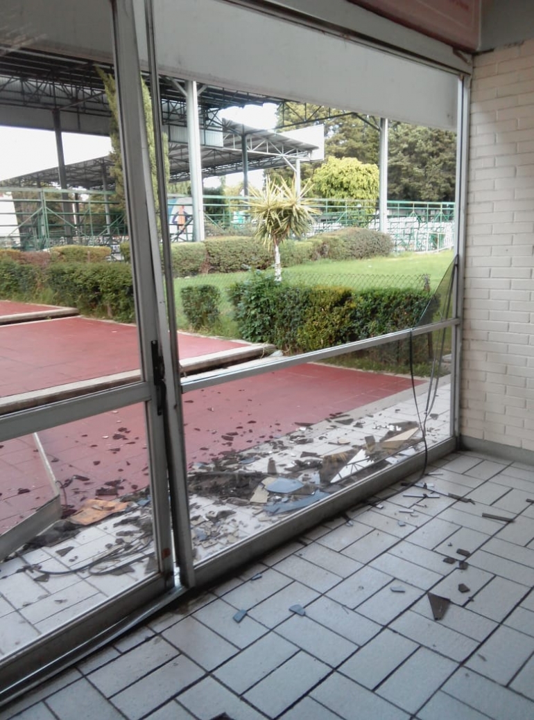 La violencia en la Sección 1035/Video y fotografías