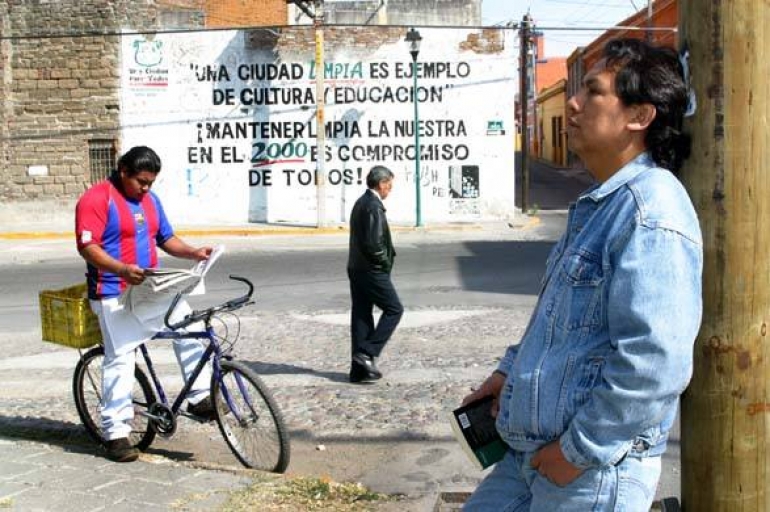 Moisés Ramos Rodríguez: el lado oscuro de la ciudad desde la poesía