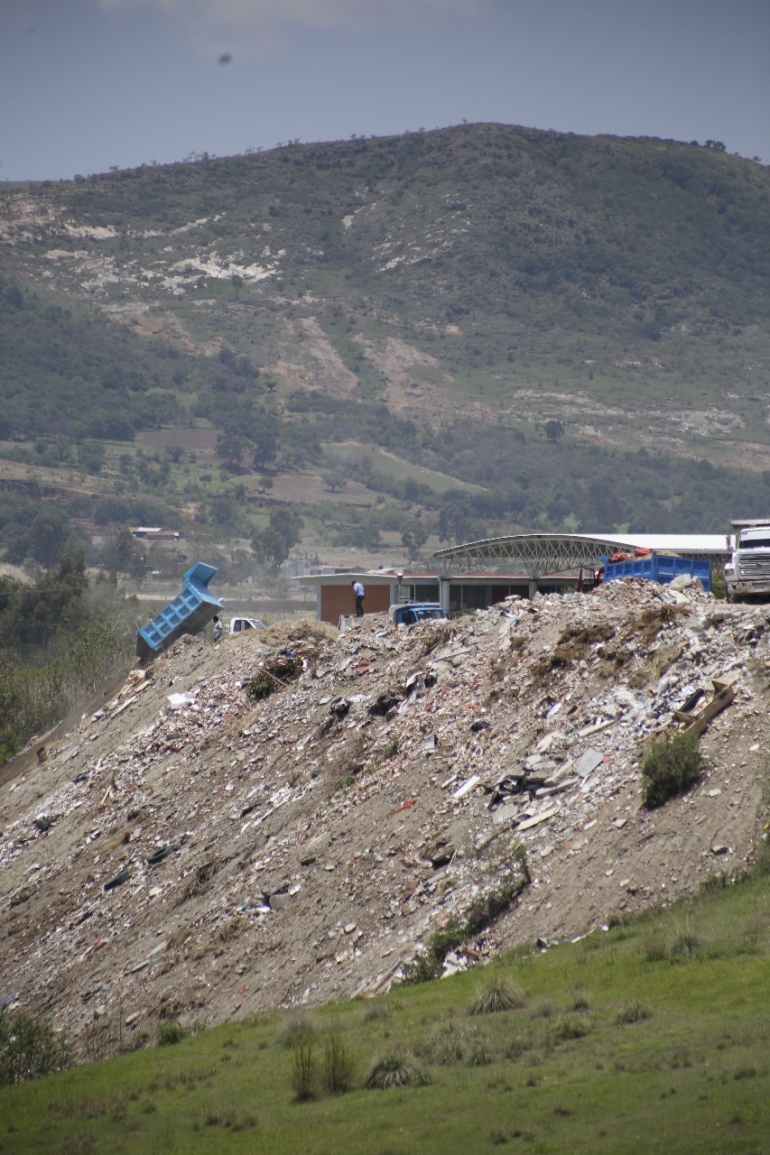 Río de escoria el Atoyac: pero el periodismo puede contribuir a salvarlo/La fotografía de Andrés Lobato