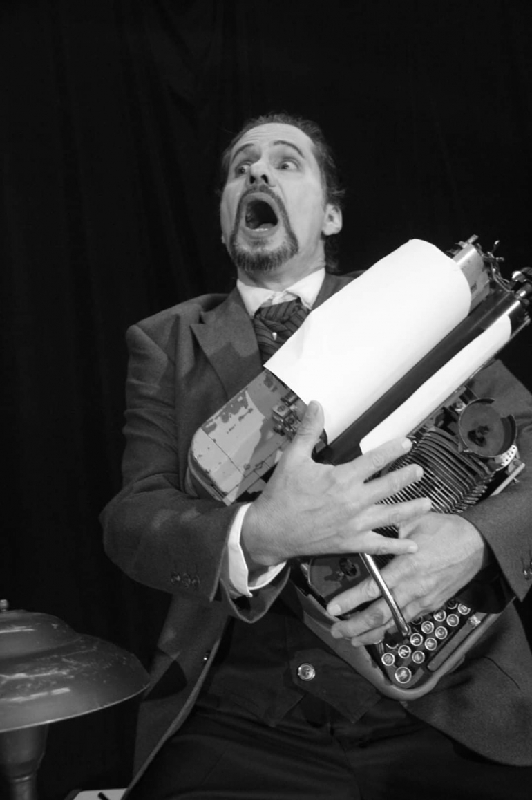 “Que todos los virus sean virus de boda, que todas las bodas sean virus de miel”/Humberto Moreno Narváez, actor