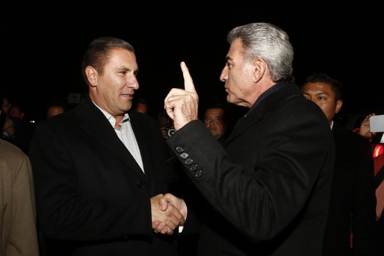 Cambio de turno en el gobierno de los felices desvalidos